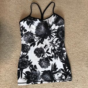 Lululemon power y tank size 6